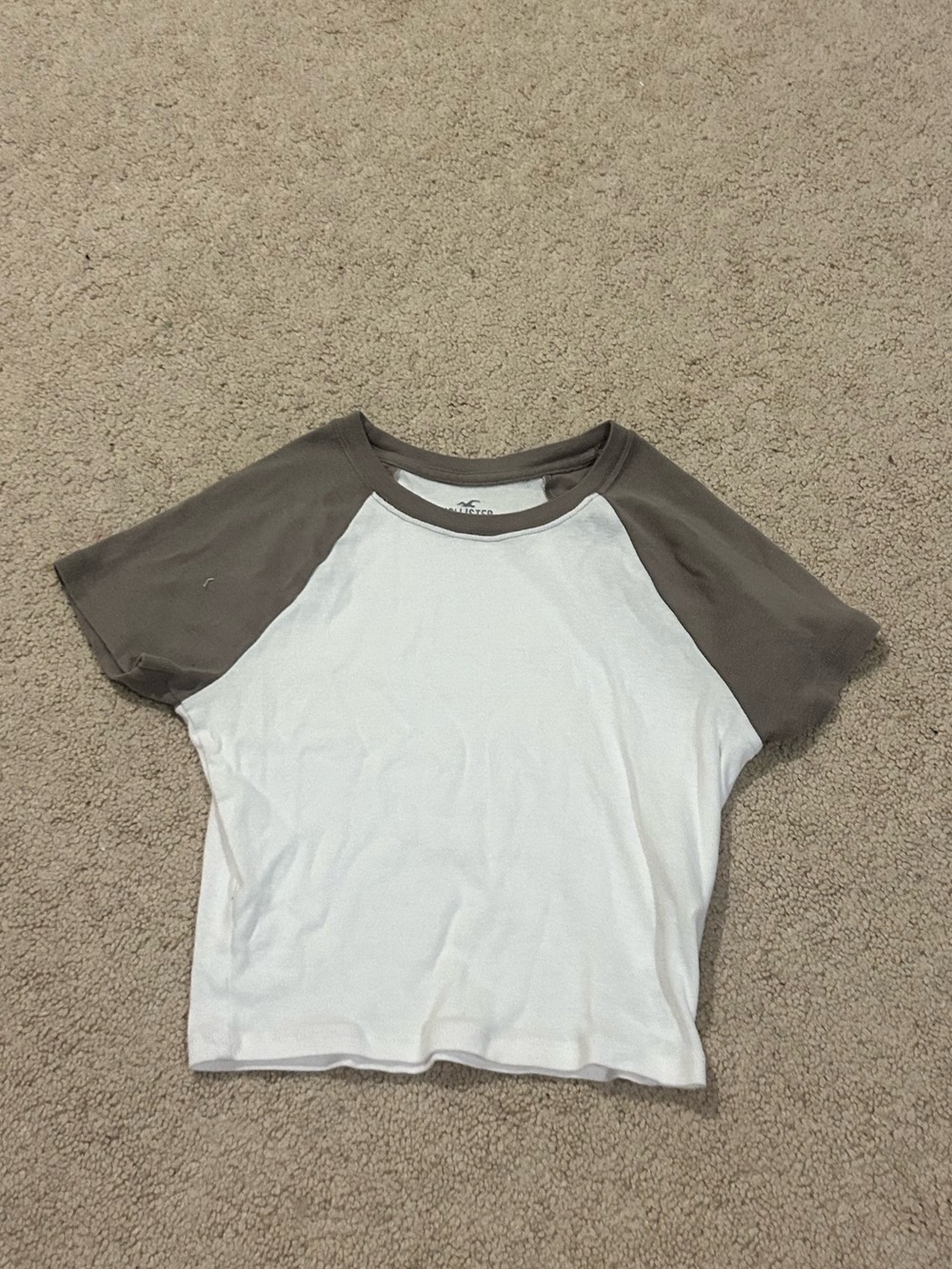 Hollister Two-Tone Raglan Tee - White and Brown